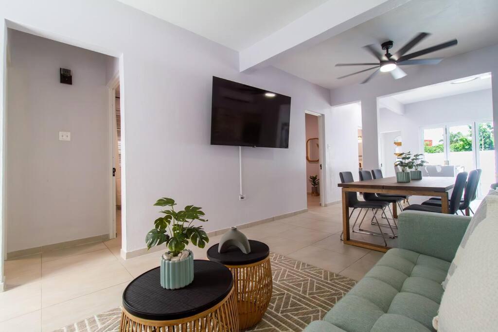 Casa Marilina Aguadilla W/ Pool Villa Buitenkant foto